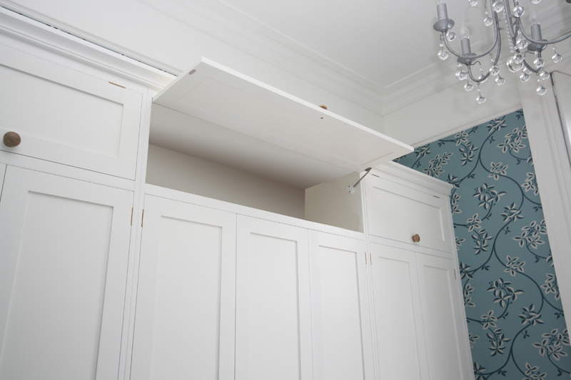 Back to Painted wall-to-wall Wardrobes